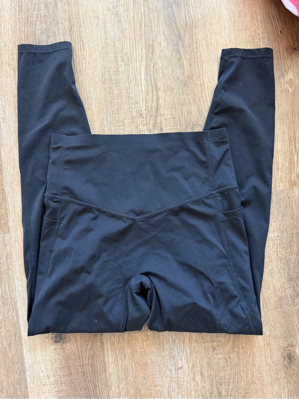 HALARA Black Mid-Rise Active Leggings